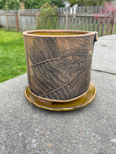 Load image into Gallery viewer, Ceramic planter
